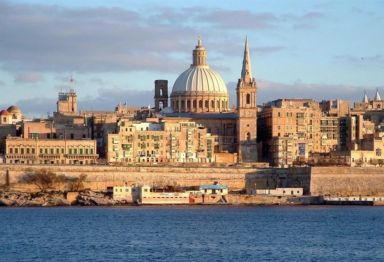 La Rive Apartment Sliema